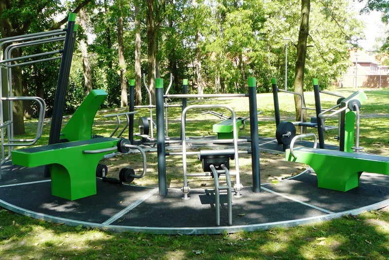 Outdoor fitness